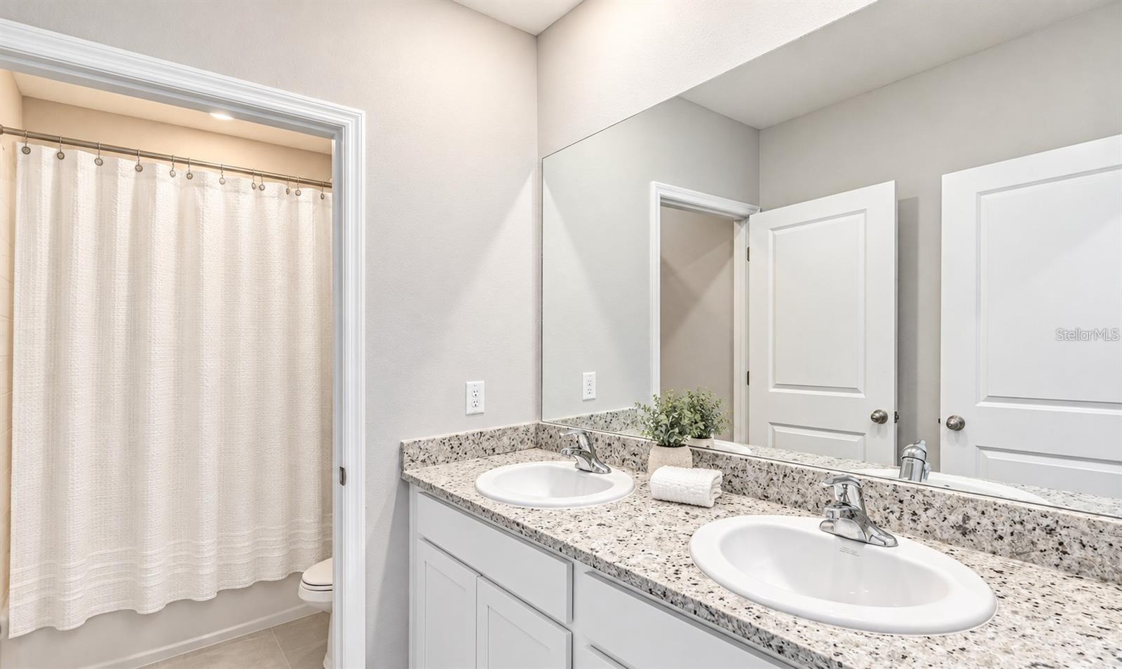 13017 WILLOW GROVE DR — photo 17