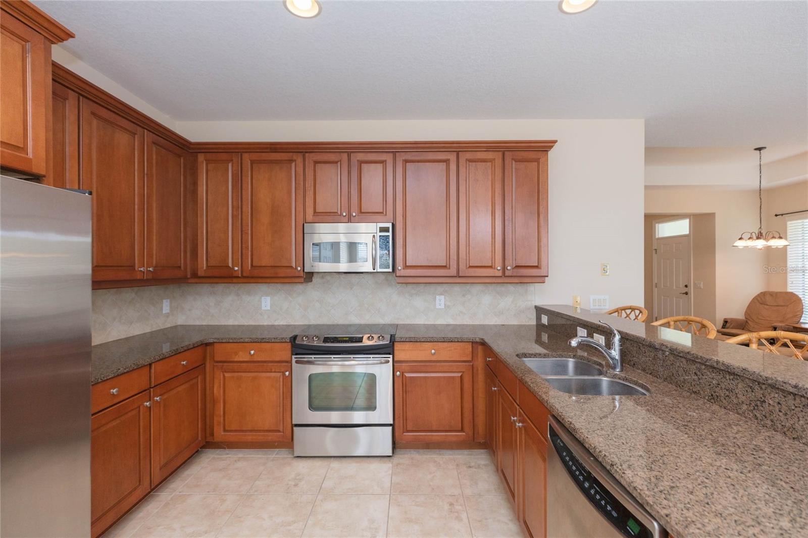 320 IBISVIEW LN — photo 13