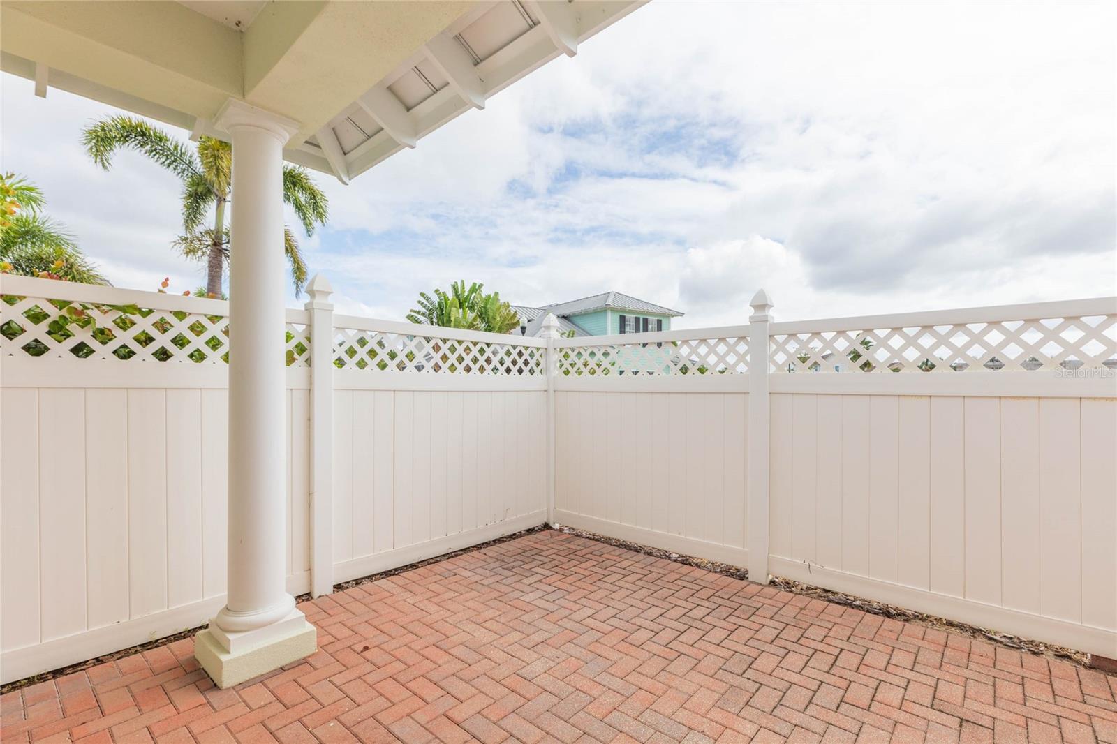 320 IBISVIEW LN — photo 7
