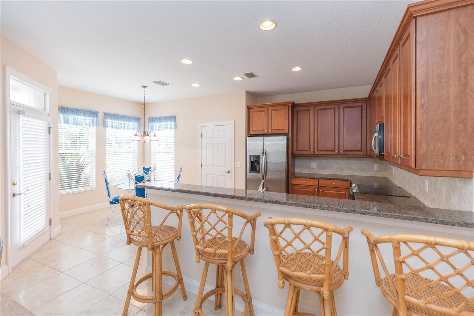 320 IBISVIEW LN — photo 15