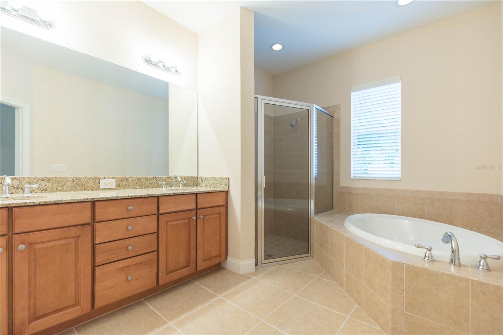 320 IBISVIEW LN — photo 28