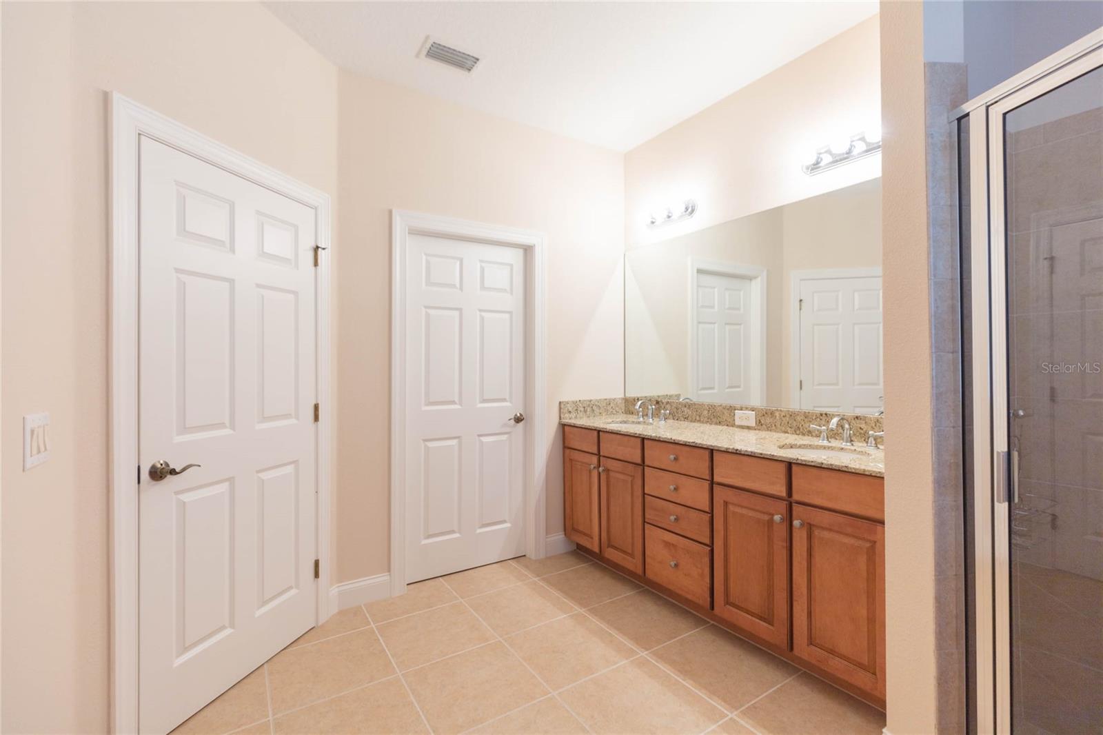 320 IBISVIEW LN — photo 30