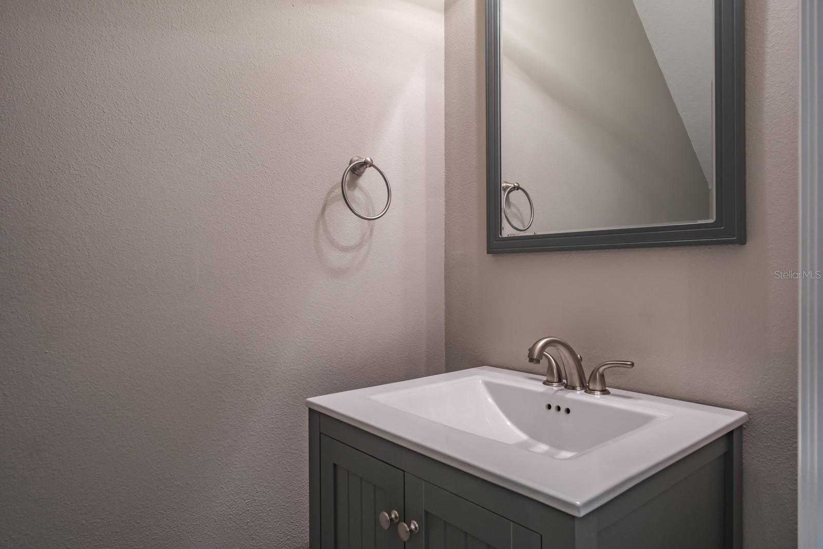 3298 COVERED BRIDGE DR W — photo 15