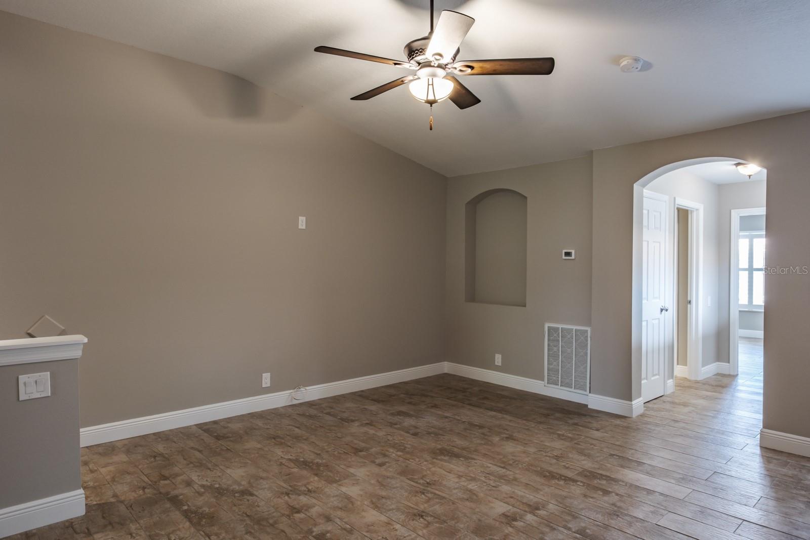 3298 COVERED BRIDGE DR W — photo 26