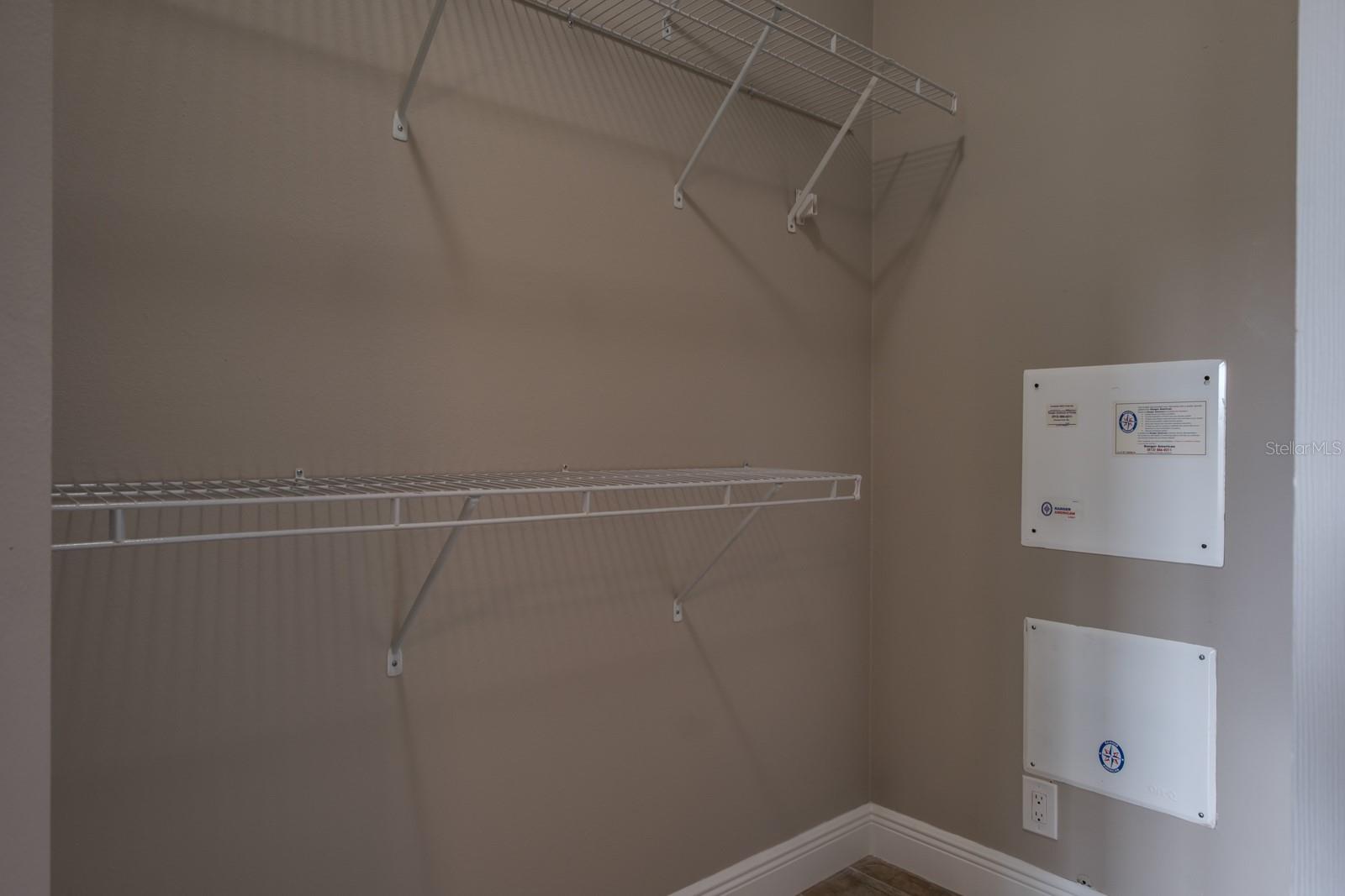 3298 COVERED BRIDGE DR W — photo 34