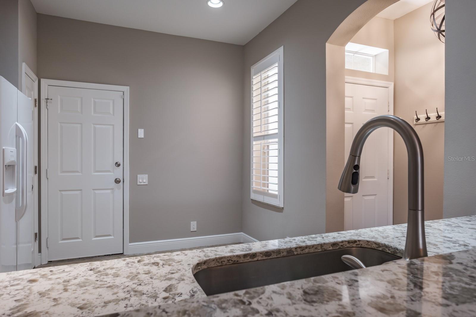 3298 COVERED BRIDGE DR W — photo 16