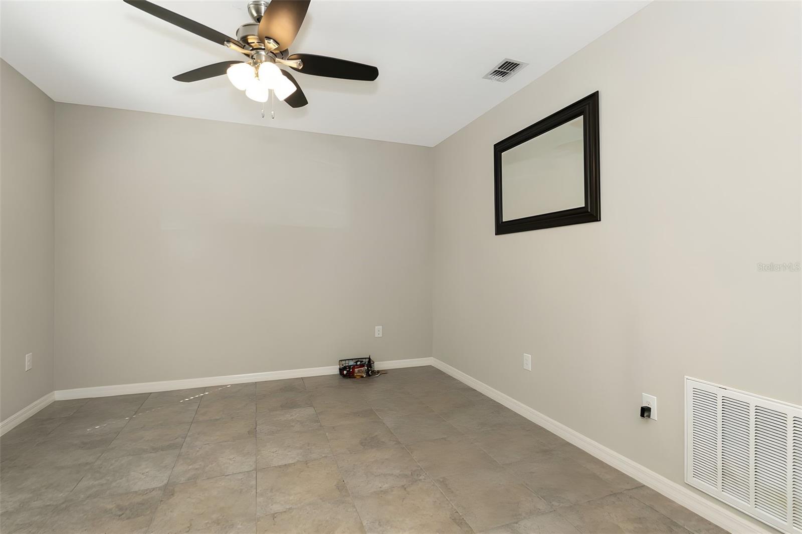 128 CASCADE BEND DR — photo 23