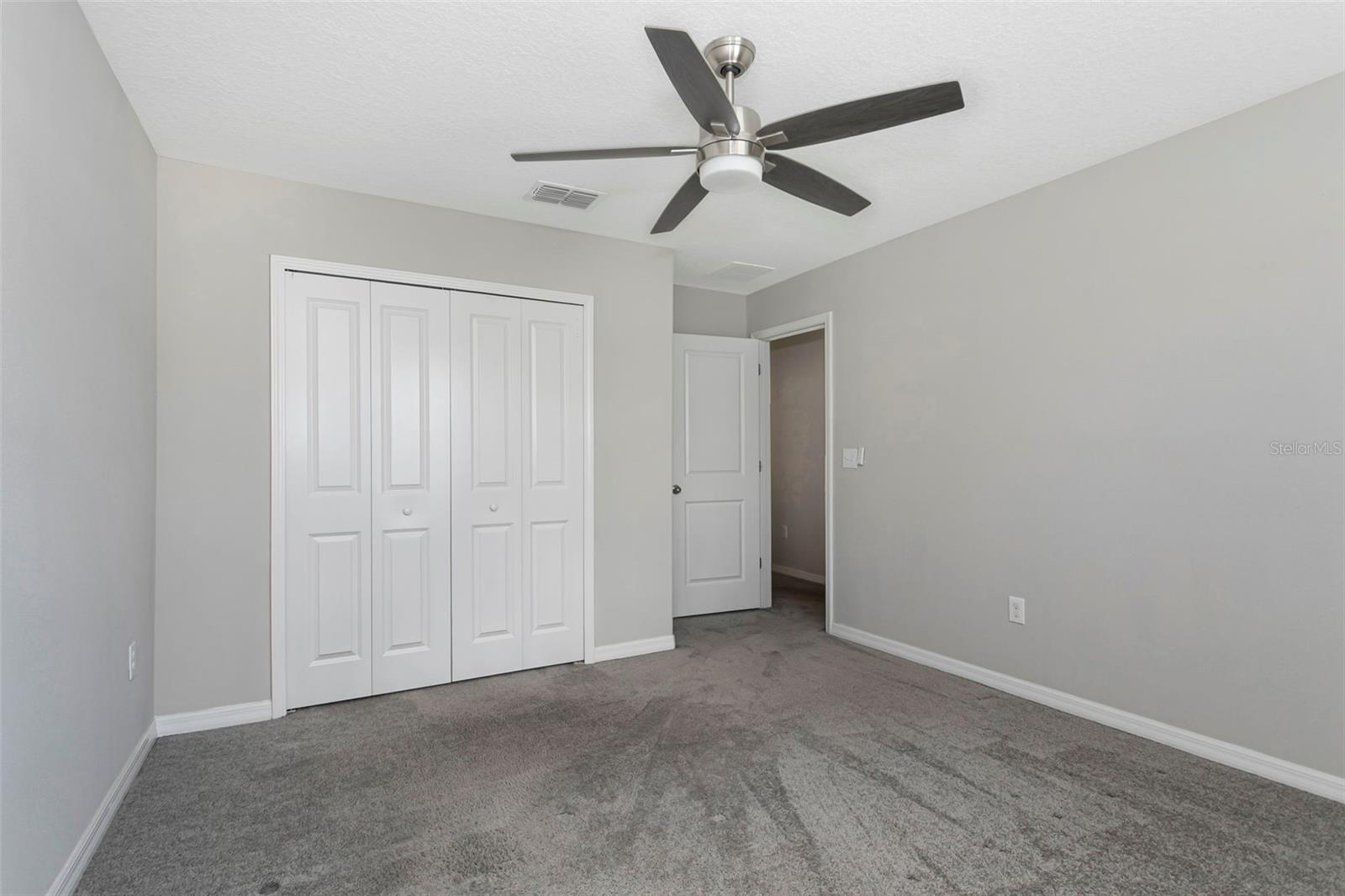 128 CASCADE BEND DR — photo 46