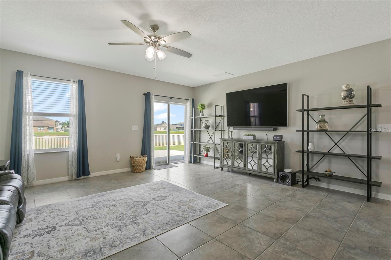 128 CASCADE BEND DR — photo 11