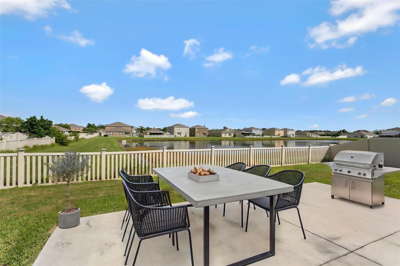 128 CASCADE BEND DR — photo 47
