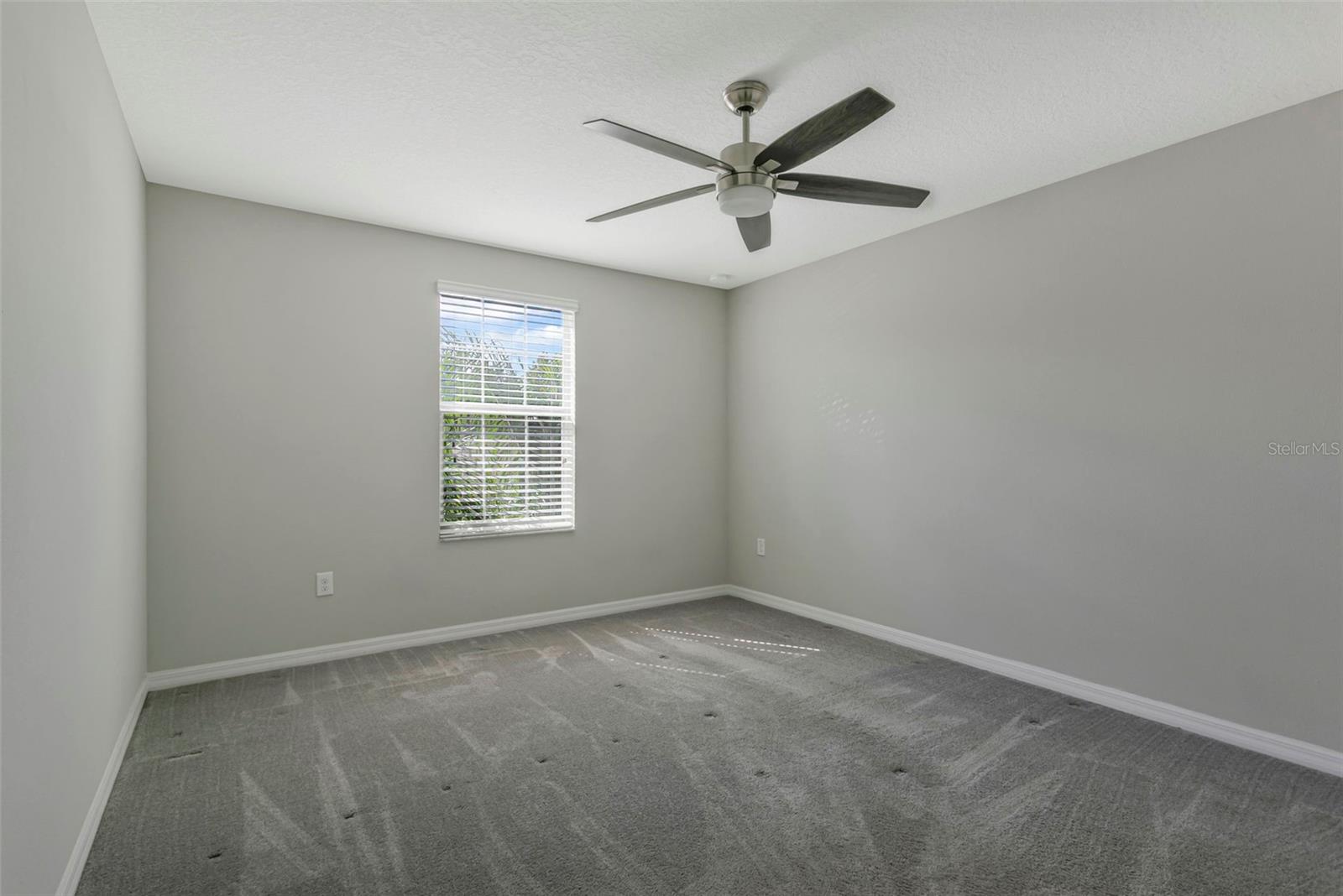 128 CASCADE BEND DR — photo 20