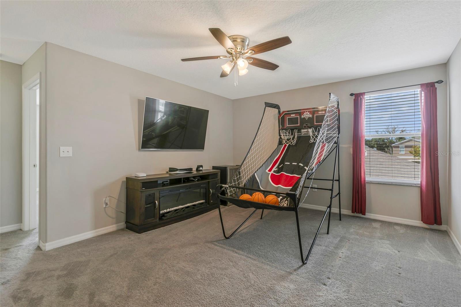 128 CASCADE BEND DR — photo 22