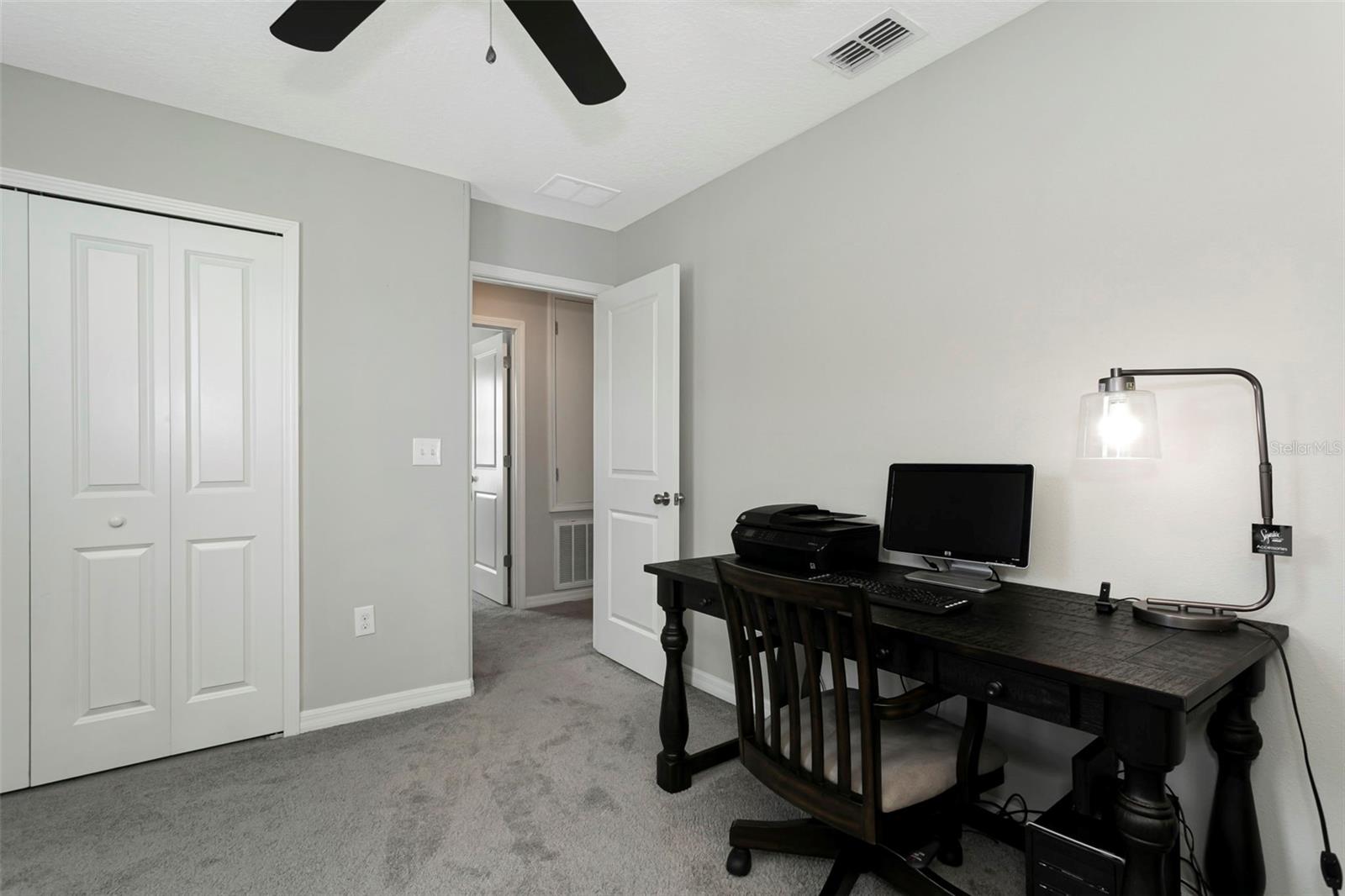 128 CASCADE BEND DR — photo 38