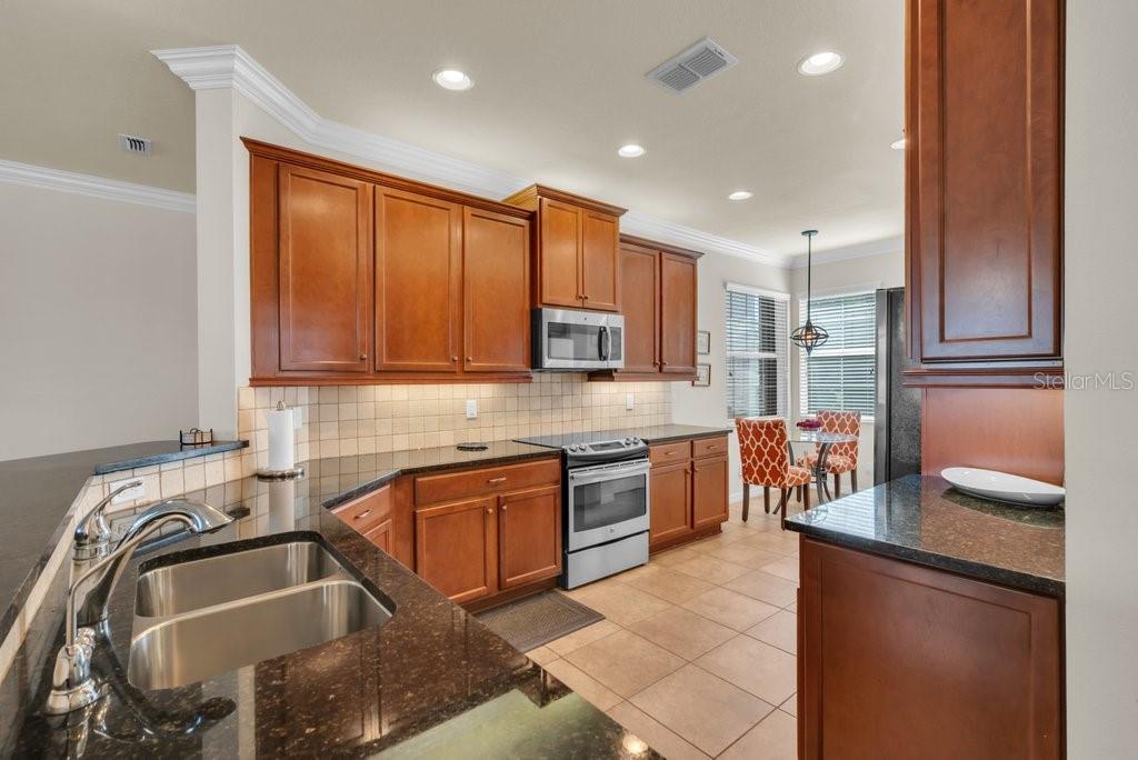15644 AURORA LAKE CIR — photo 37