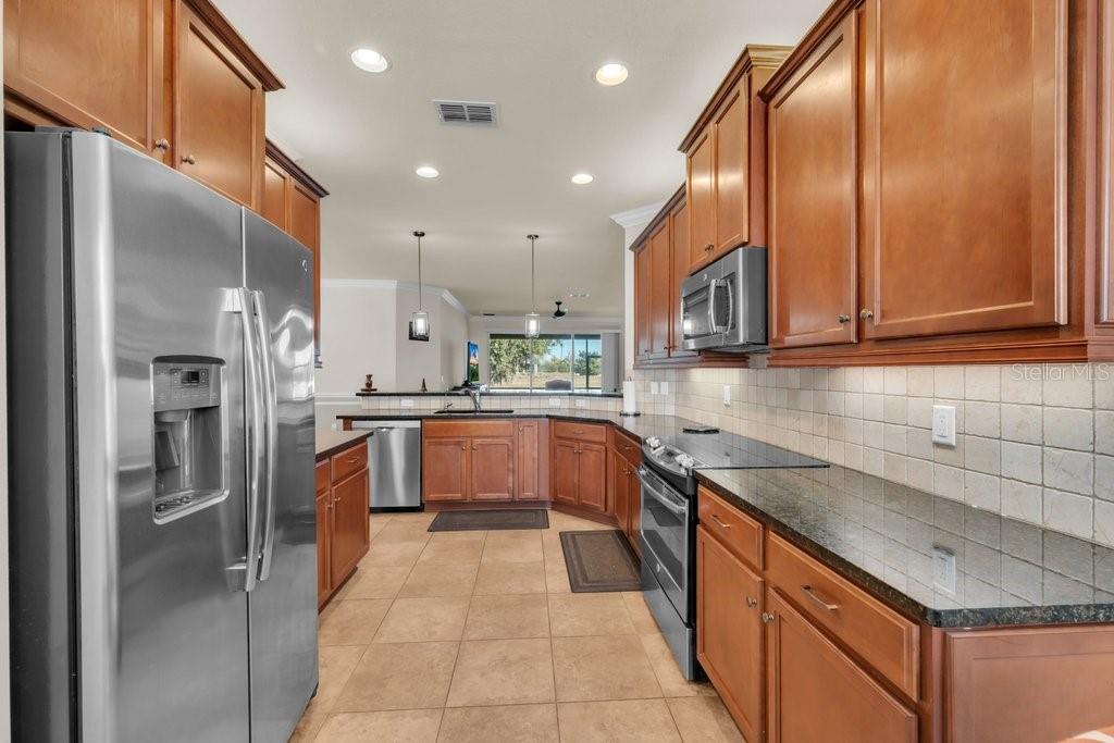 15644 AURORA LAKE CIR — photo 39