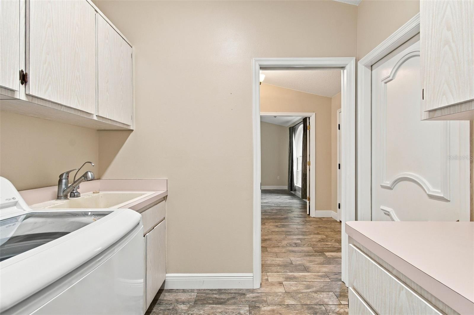 7700 CYPRESS TRACE CT — photo 20