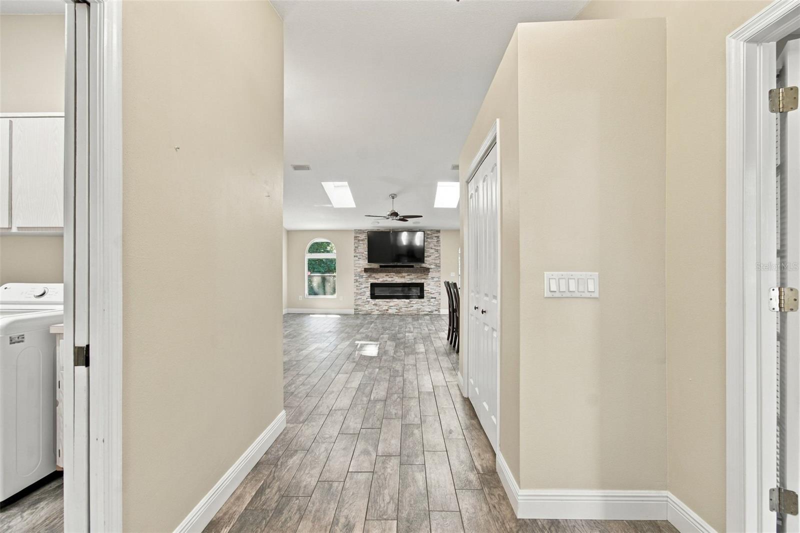 7700 CYPRESS TRACE CT — photo 16