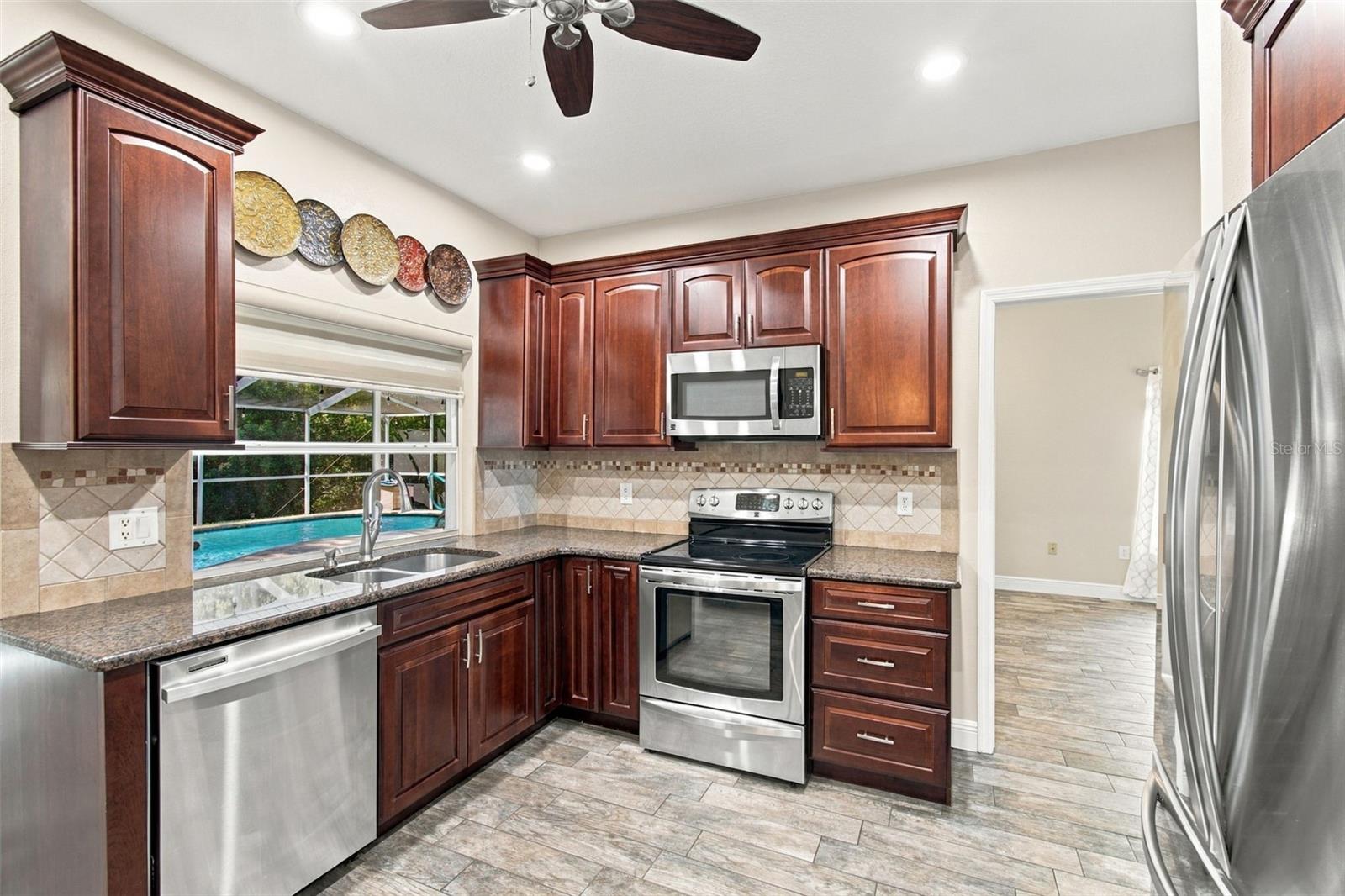 7700 CYPRESS TRACE CT — photo 5