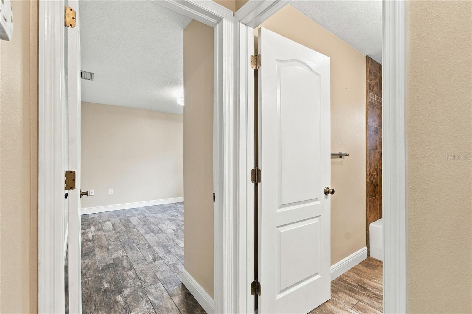 7700 CYPRESS TRACE CT — photo 38