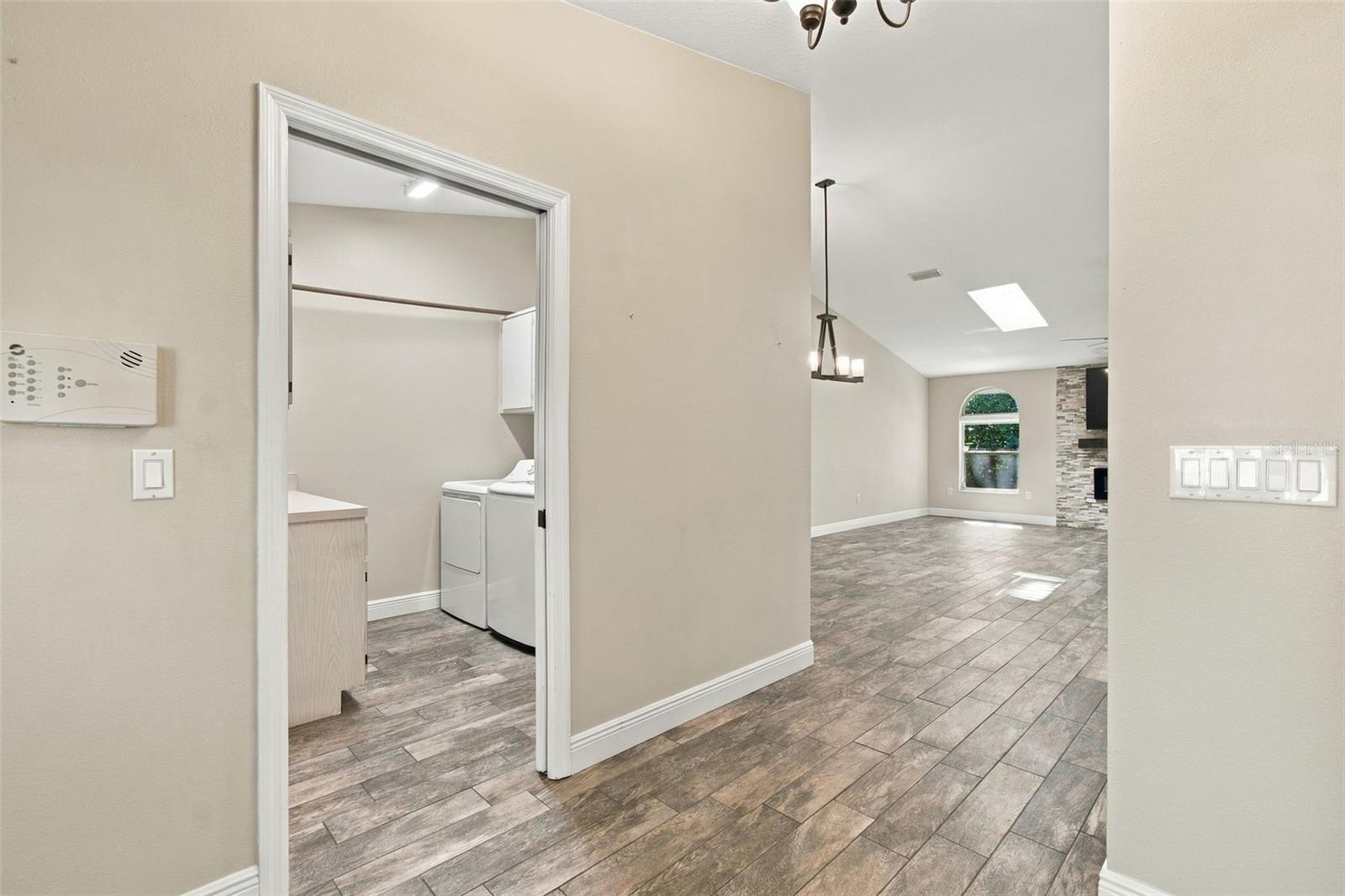 7700 CYPRESS TRACE CT — photo 17
