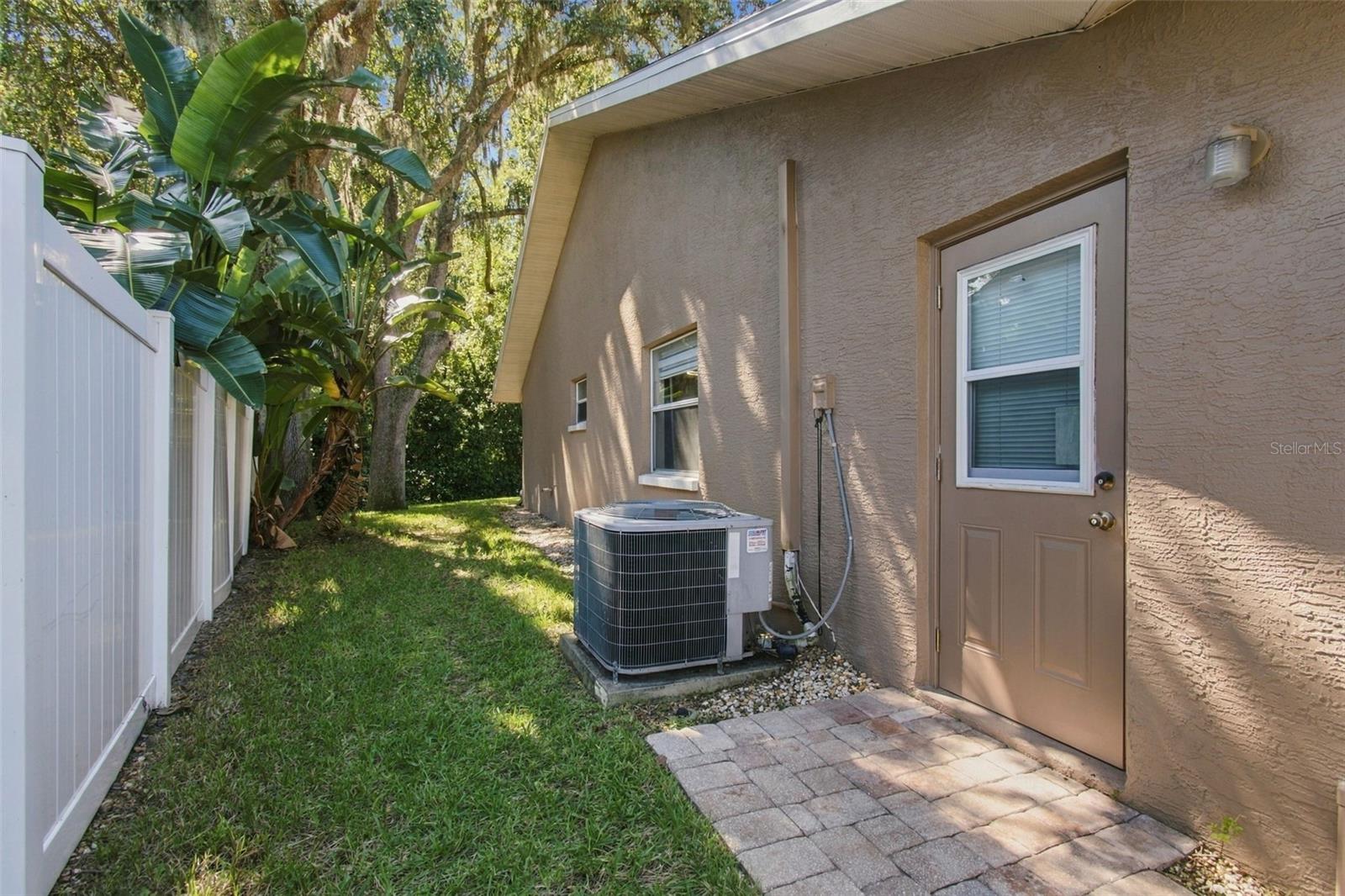 7700 CYPRESS TRACE CT — photo 72
