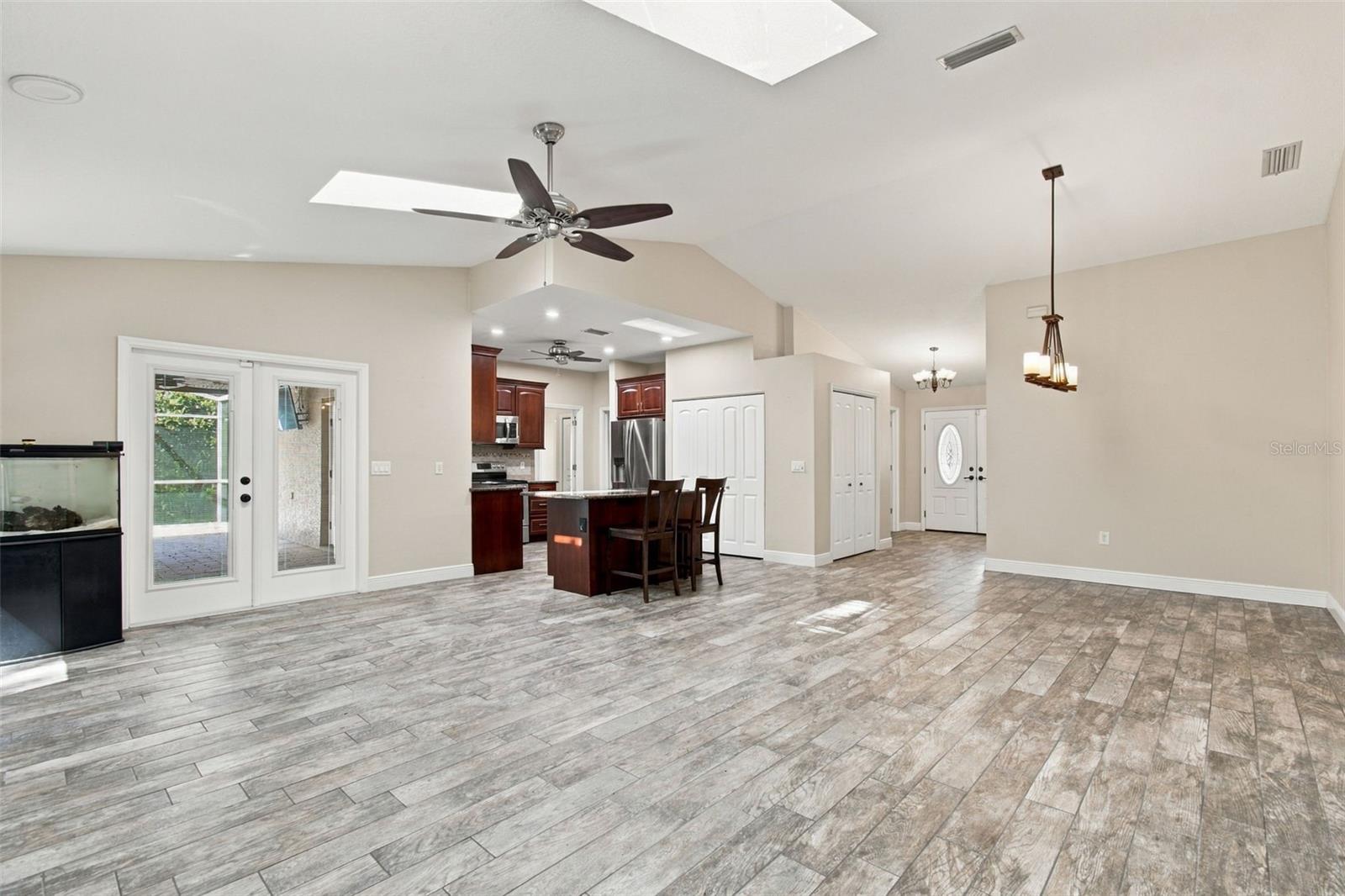 7700 CYPRESS TRACE CT — photo 27