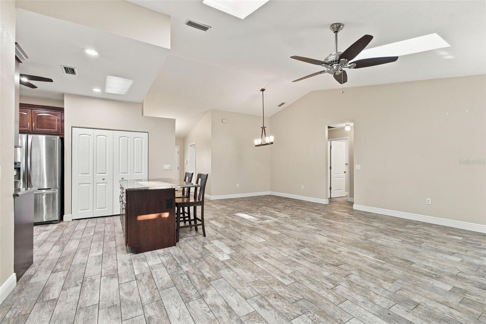 7700 CYPRESS TRACE CT — photo 28