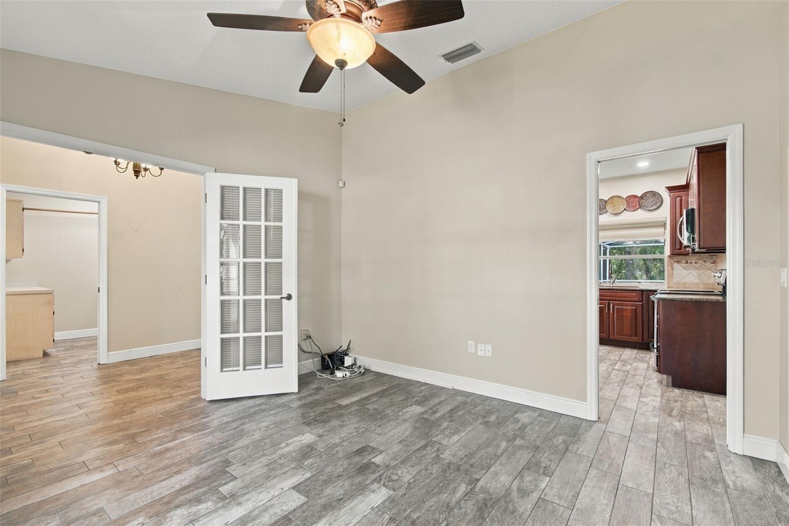 7700 CYPRESS TRACE CT — photo 25