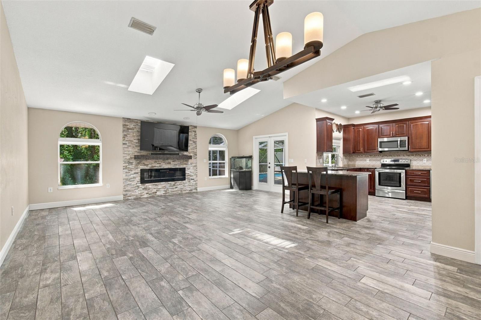 7700 CYPRESS TRACE CT — photo 26