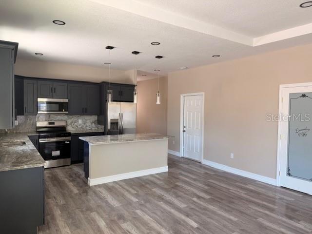 3204 E COLUMBUS DR — photo 9