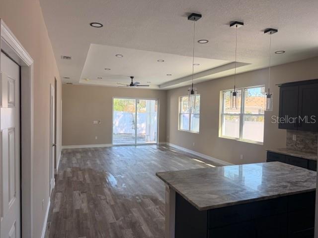 3204 E COLUMBUS DR — photo 6