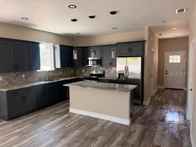 3204 E COLUMBUS DR — photo 3
