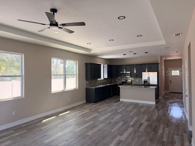 3204 E COLUMBUS DR — photo 5