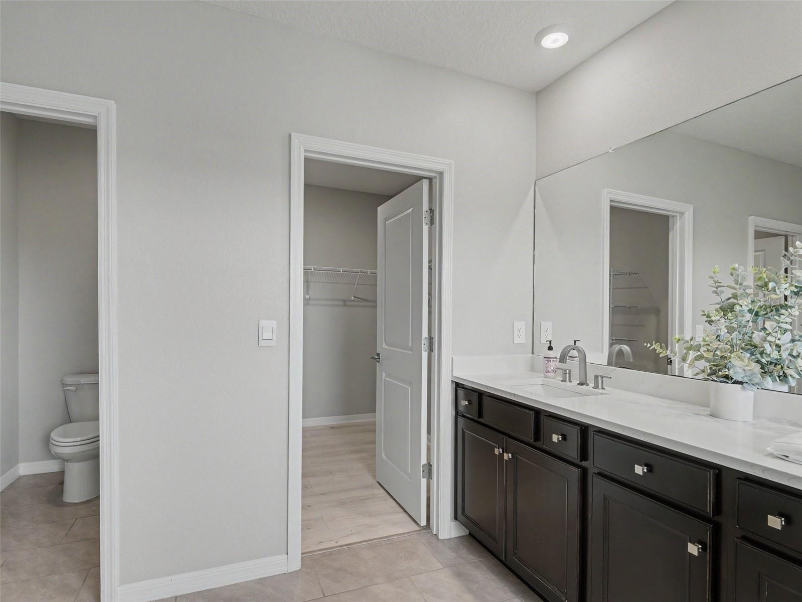 5731 WOODLAND SAGE DR — photo 32