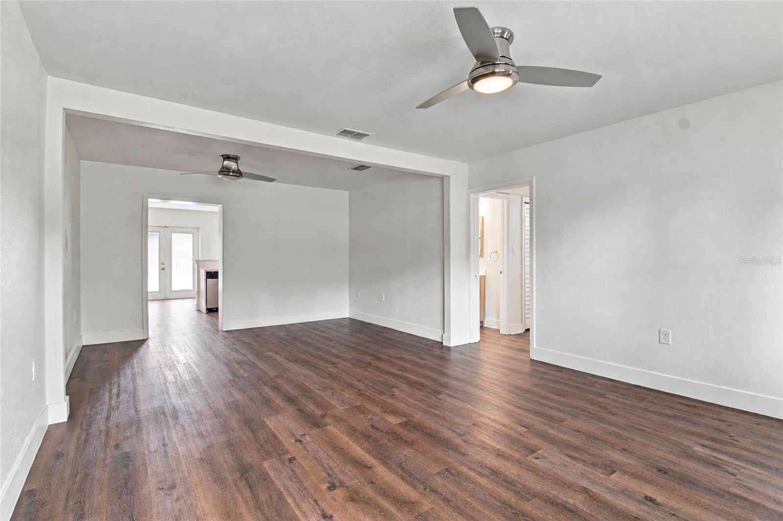 4608 HARVEY AVE — photo 8