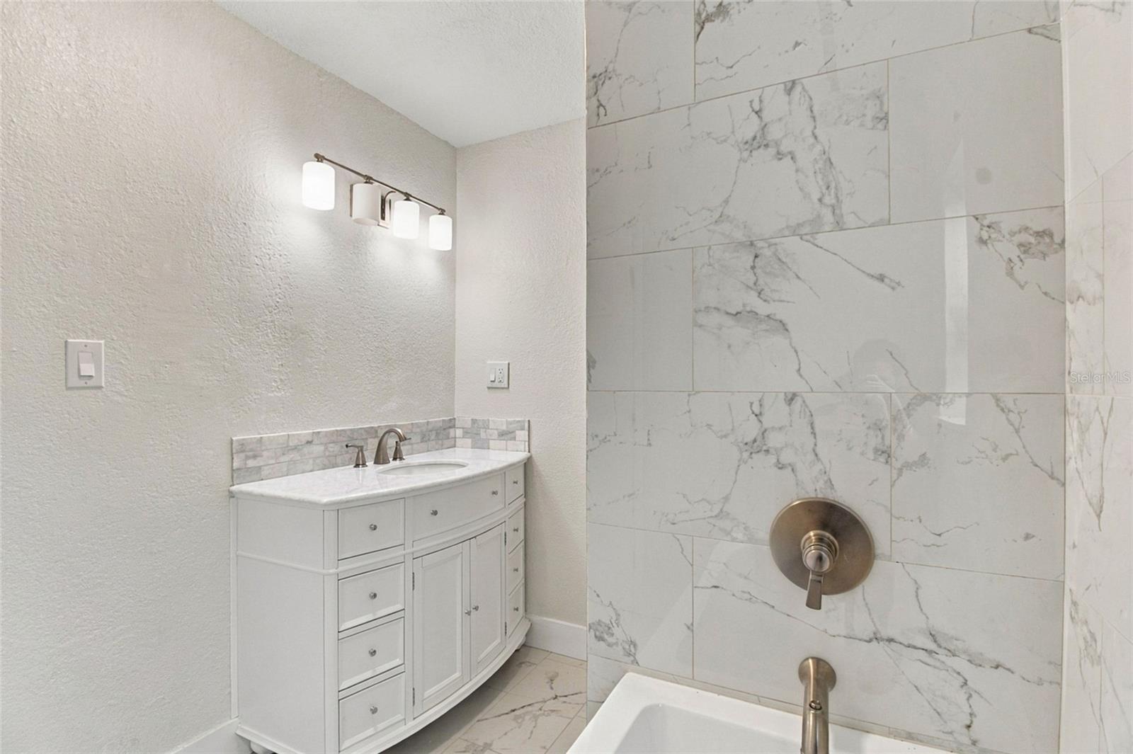 4608 HARVEY AVE — photo 17
