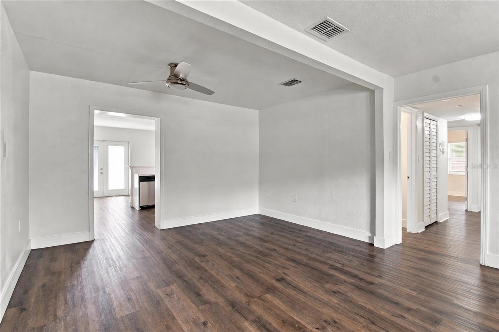 4608 HARVEY AVE — photo 9