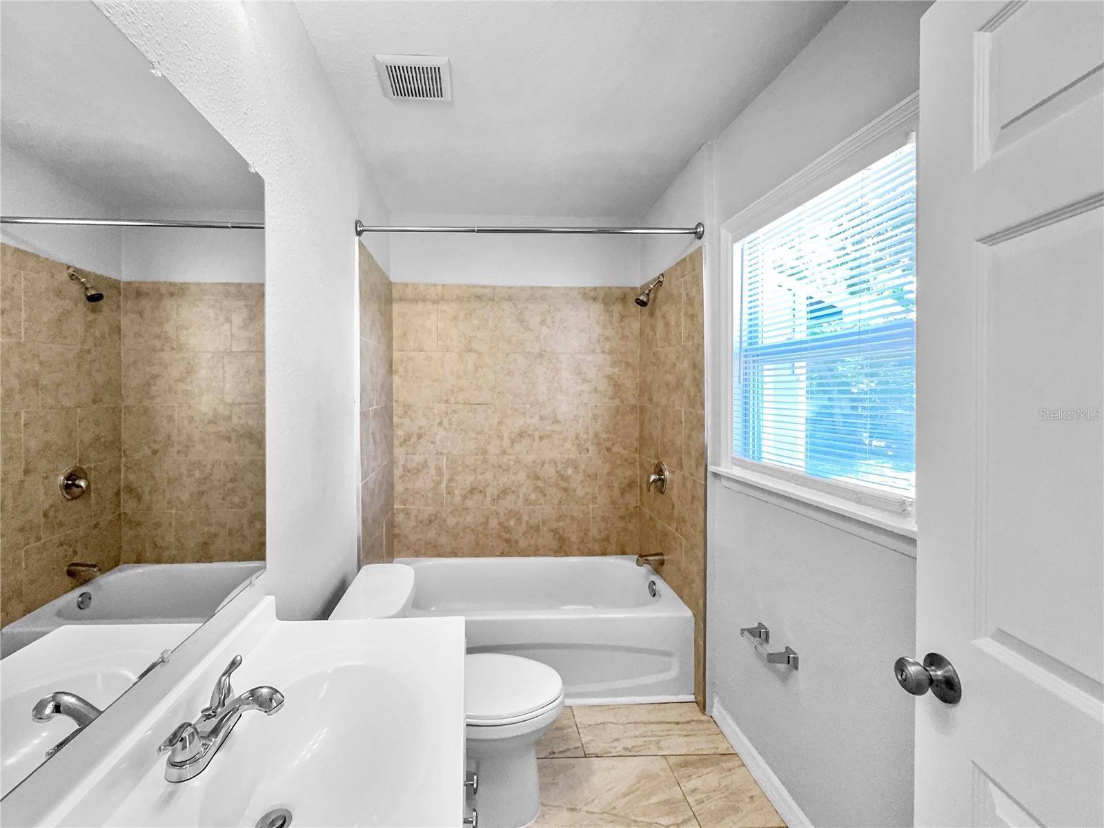 3110 W HARTNETT AVE — photo 14