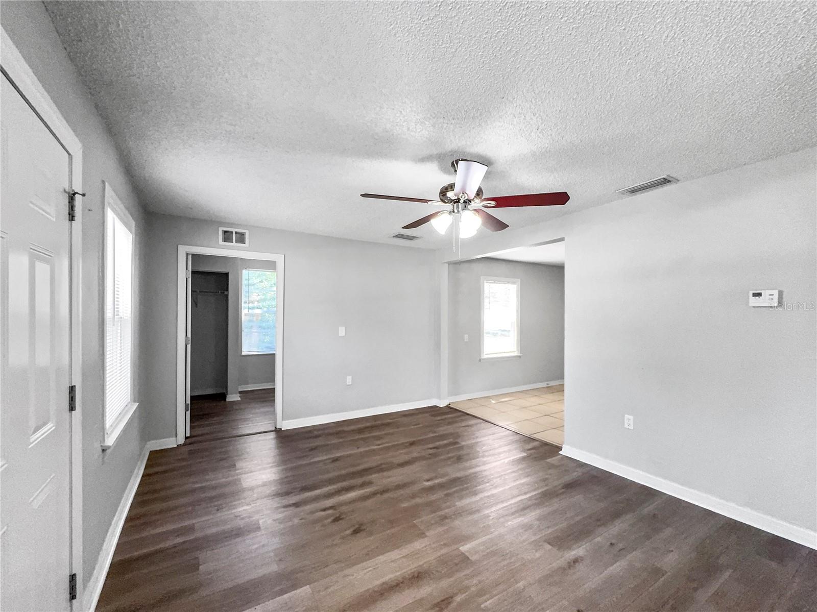 3110 W HARTNETT AVE — photo 5