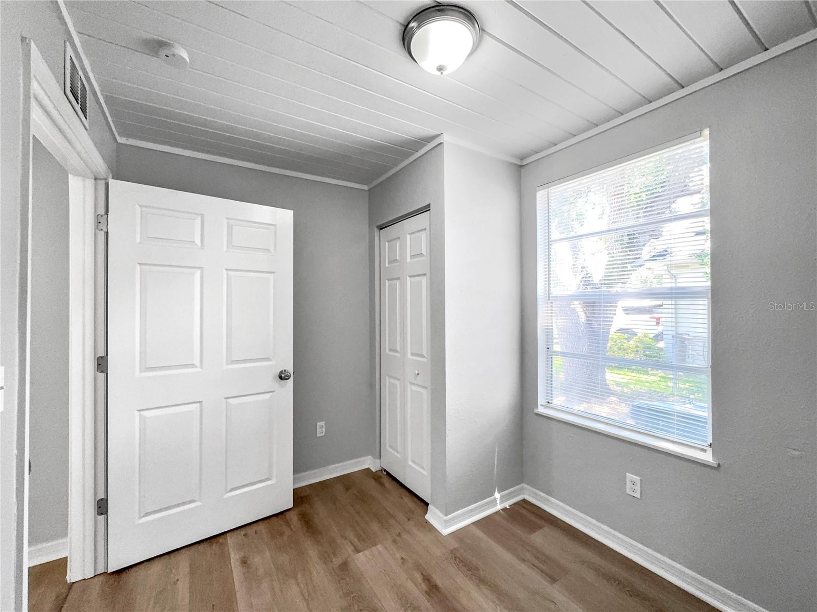 3110 W HARTNETT AVE — photo 8