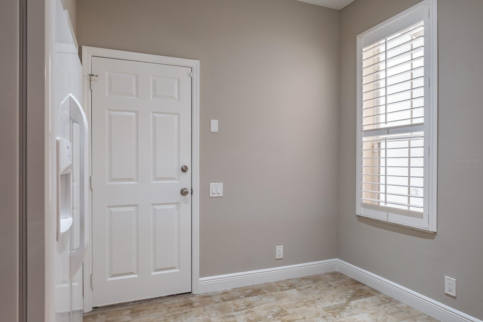 3298 COVERED BRIDGE DR W — photo 19