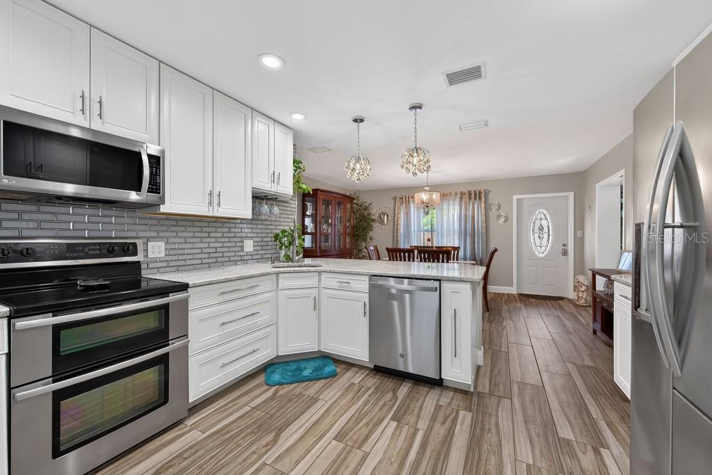 6436 LAMBERT LN — photo 13