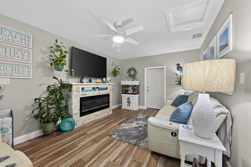 6436 LAMBERT LN — photo 17