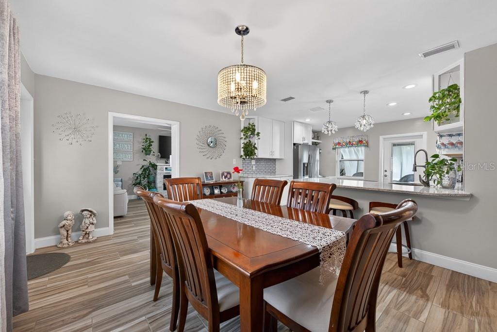 6436 LAMBERT LN — photo 7