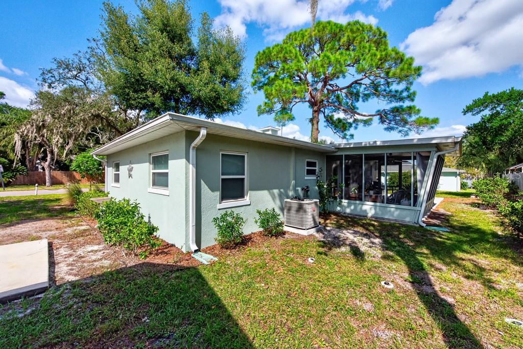 6436 LAMBERT LN — photo 36
