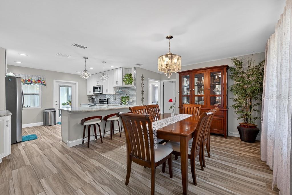 6436 LAMBERT LN — photo 3