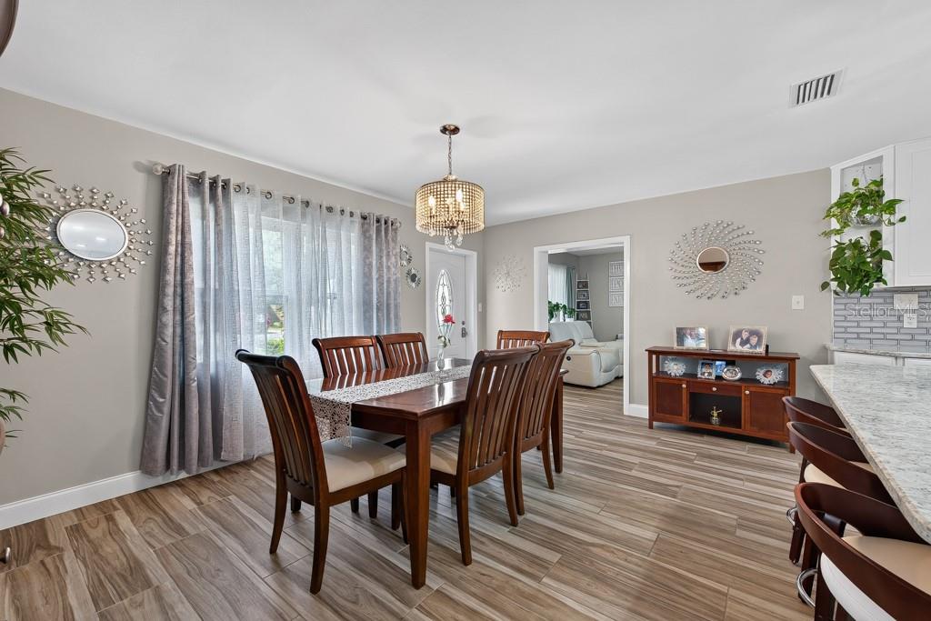 6436 LAMBERT LN — photo 6