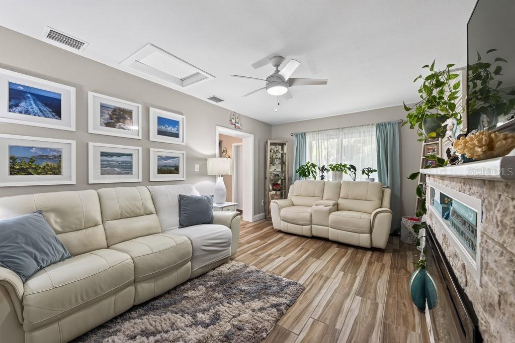 6436 LAMBERT LN — photo 19