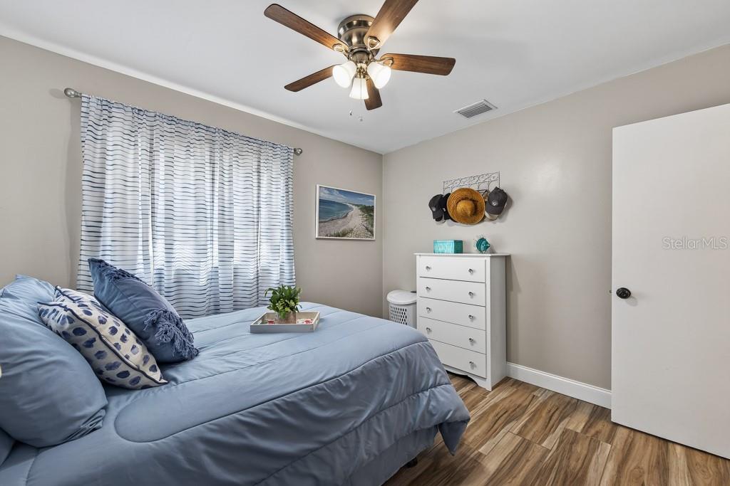 6436 LAMBERT LN — photo 27