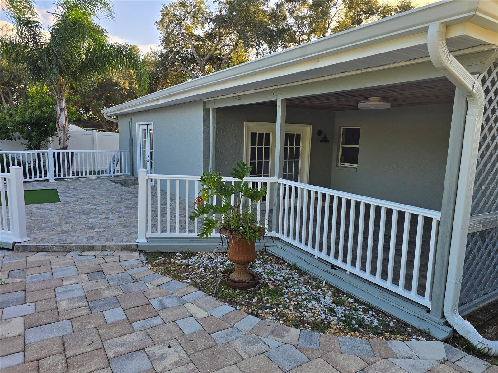 1007 VINEYARD CT — photo 8